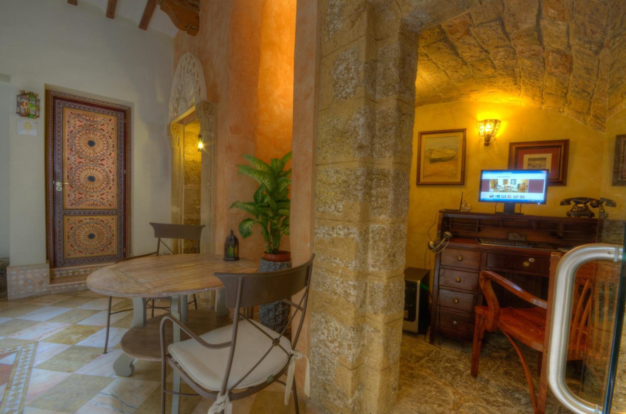 Hotel Argantonio Cádiz Kültér fotó